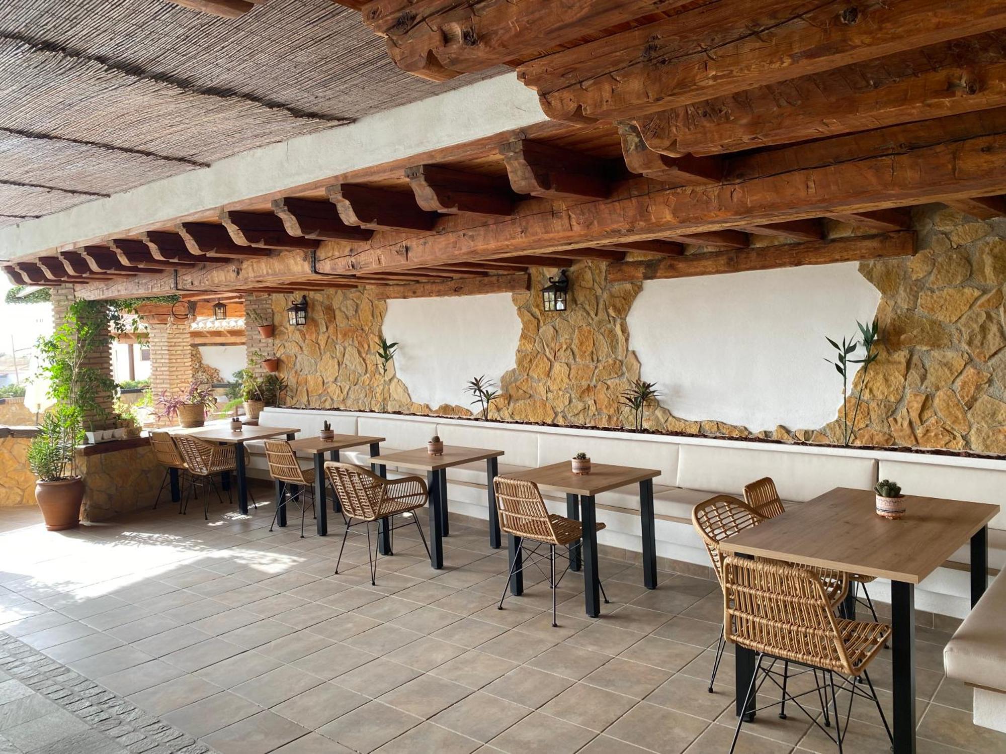 Alhanda Apartahotel Benamaurel エクステリア 写真