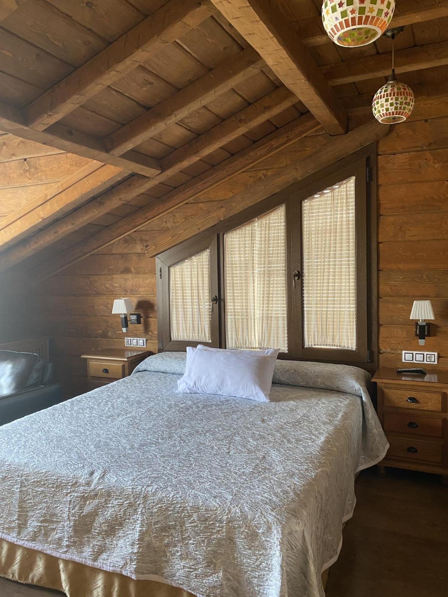 Alhanda Apartahotel Benamaurel エクステリア 写真
