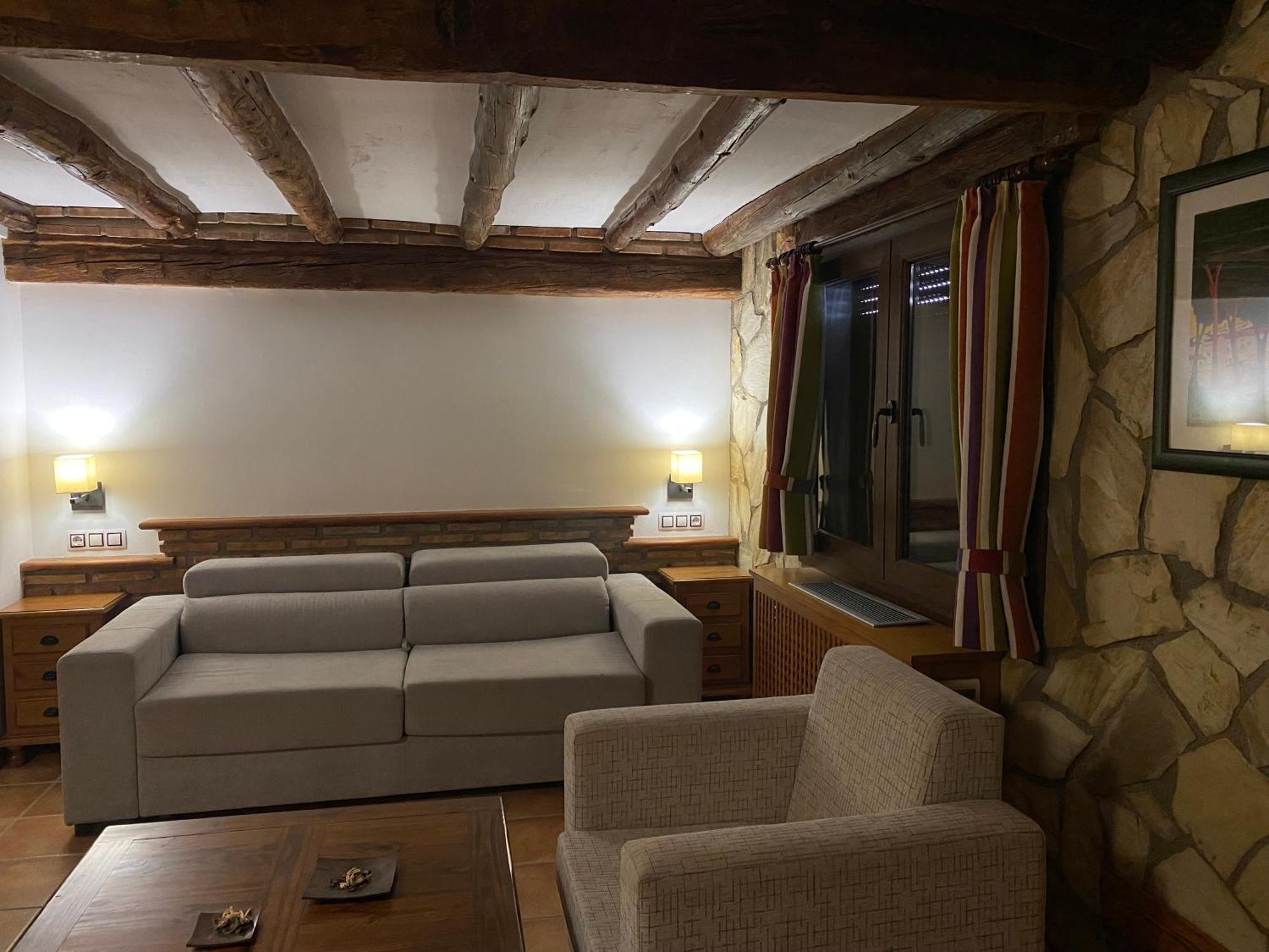Alhanda Apartahotel Benamaurel エクステリア 写真